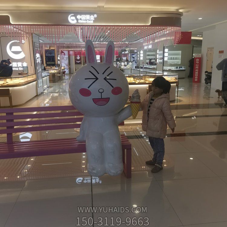 商场美陈摆件玻璃钢卡通可妮兔博鱼网页版