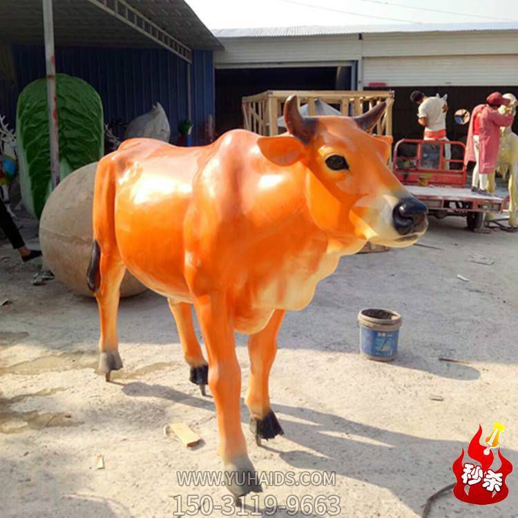 玻璃钢仿真彩绘牛小品园林景观博鱼网页版