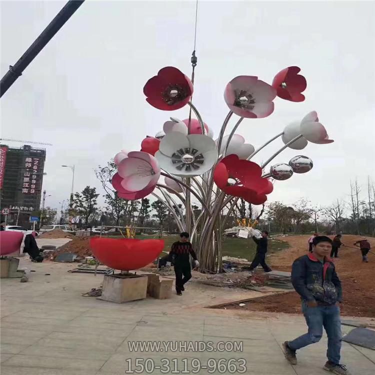 广场不锈钢花抽象景观博鱼网页版
