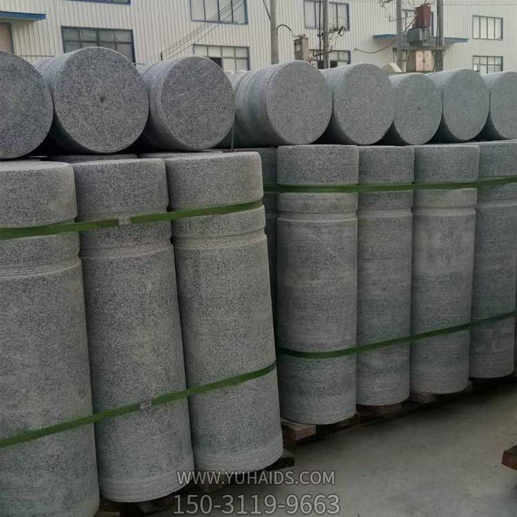 小区园林摆放天然花岗岩雕刻挡车石柱博鱼网页版