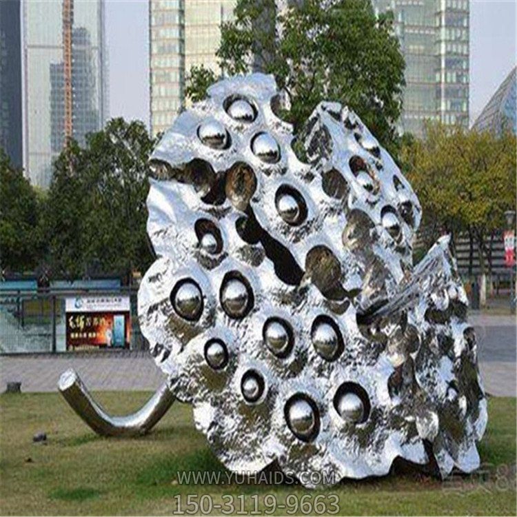 大型创意不锈钢莲子园林草地景观博鱼网页版
