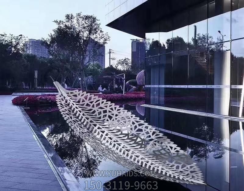 别墅花园不锈钢镂空树叶博鱼网页版