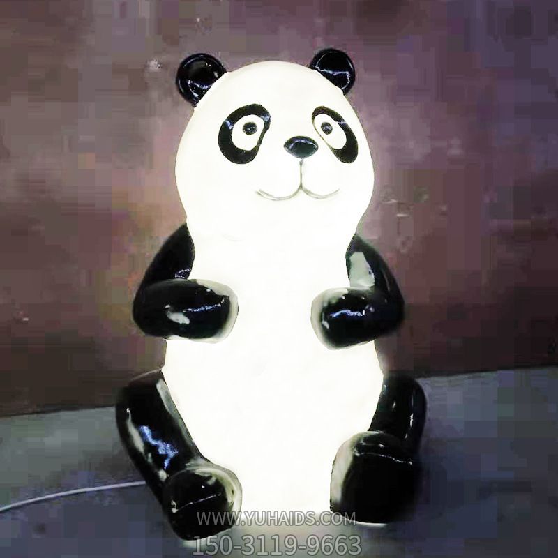 公园学校广场晚间发光玻璃钢熊猫博鱼网页版