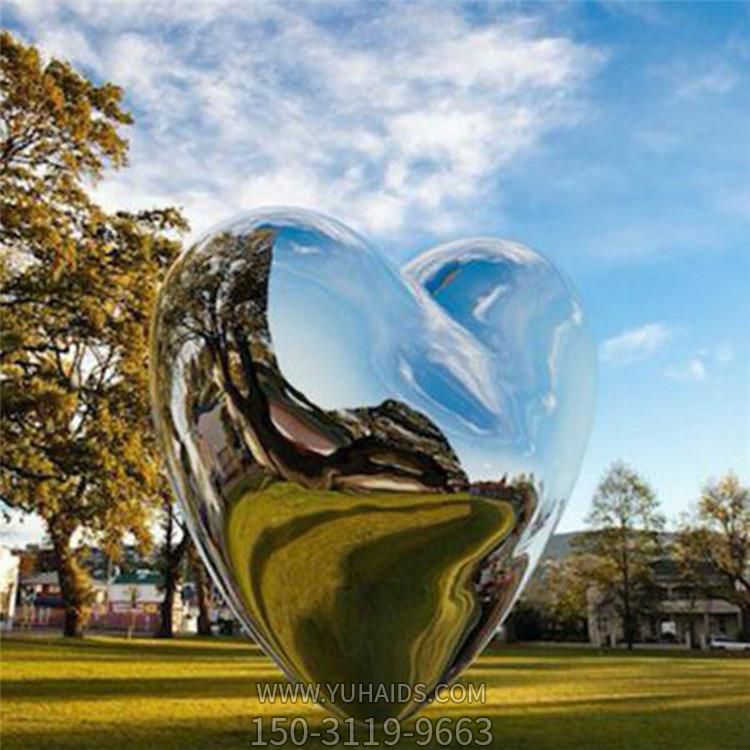 广场不锈钢镜面大型爱心博鱼网页版