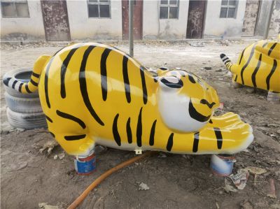 玻璃钢卡通小老虎博鱼网页版