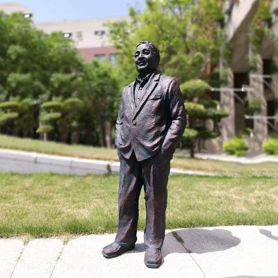 户外中国当代著名数学家铸铜华罗庚博鱼网页版