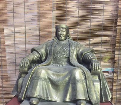 玻璃钢仿铜坐像博鱼网页版内蒙古文化博鱼网页版公园广场美陈摆件成吉思汗博鱼网页版