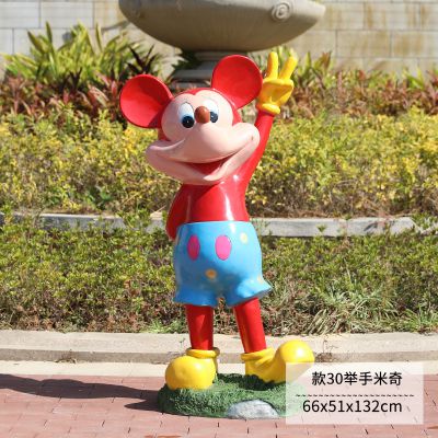 城市街道摆放一只举手的玻璃钢米老鼠博鱼网页版