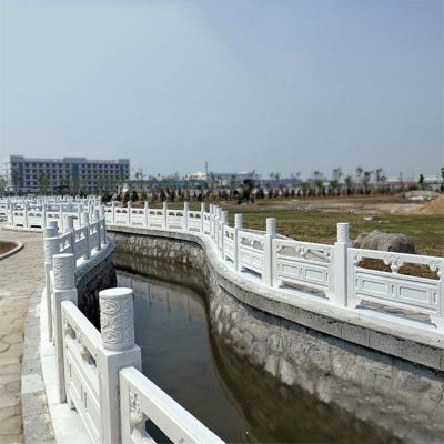 公园人工湖汉白玉浮雕花纹栏杆