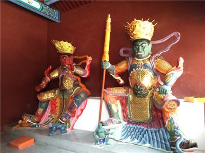 寺庙玻璃钢彩绘大型人物景观天王博鱼网页版