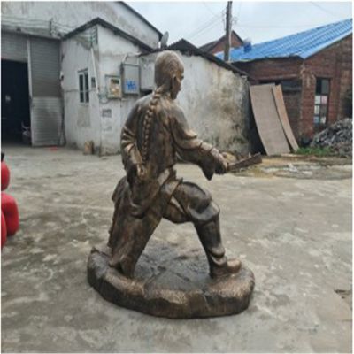 景区公园摆放玻璃钢仿铜功夫人像博鱼网页版