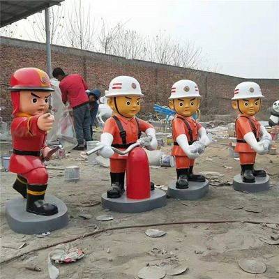 公园摆放玻璃钢彩绘卡通消防员宣传防火博鱼网页版