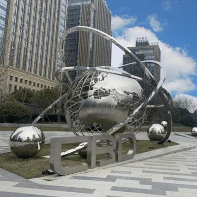 城市商业街摆放大型不锈钢镂空地球仪球组合景观博鱼网页版