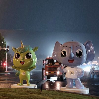 广场草地摆放玻璃钢卡通吉祥物博鱼网页版