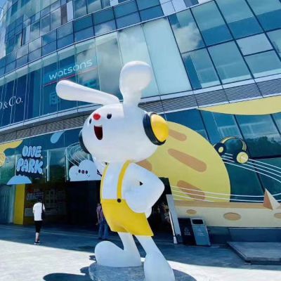 城市街道大号玻璃钢兔子博鱼网页版