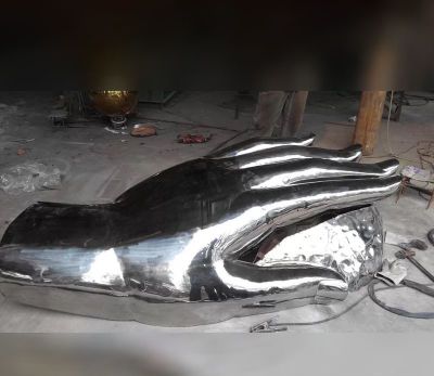 学校公园摆放抛光亮面不锈钢手型博鱼网页版