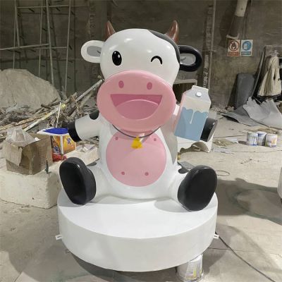 商场摆放玻璃钢卡通奶牛公仔博鱼网页版