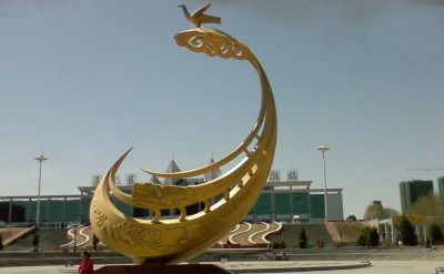 城市标志不锈钢喷金高飞的天鹅博鱼网页版