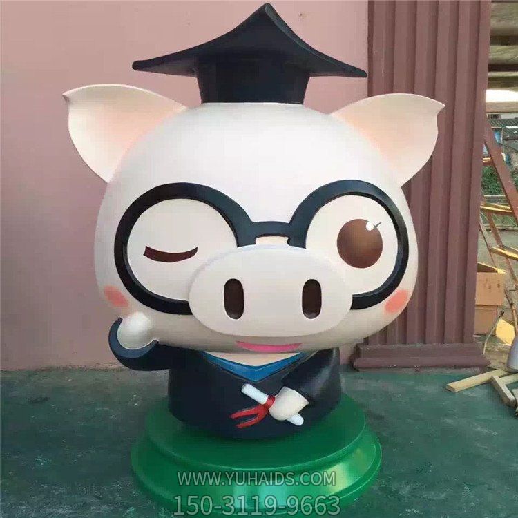 商场美陈摆件玻璃钢卡通创意猪博鱼网页版