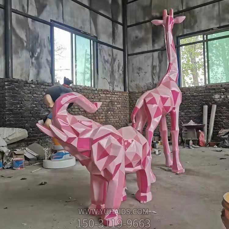 玻璃钢几何彩绘大象长颈鹿动物游乐园摆件博鱼网页版