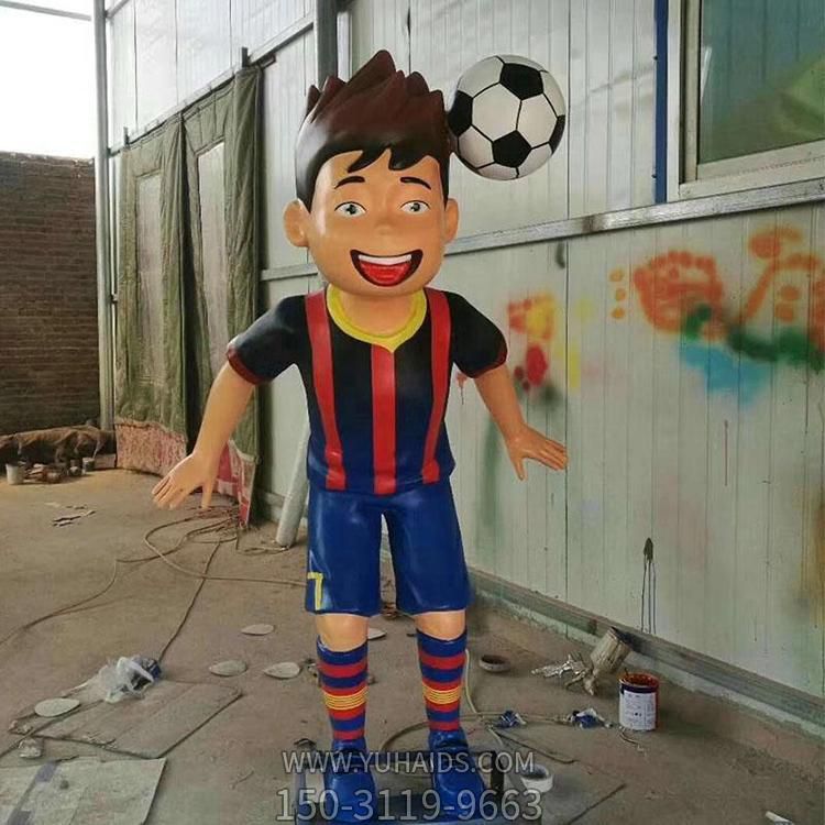 玻璃钢踢足球人物博鱼网页版 童趣模型校园运动主题校园广场装饰摆件