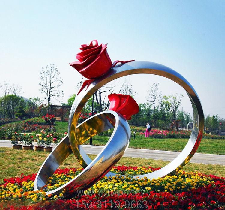 花园广场玫瑰花型不锈钢戒指博鱼网页版
