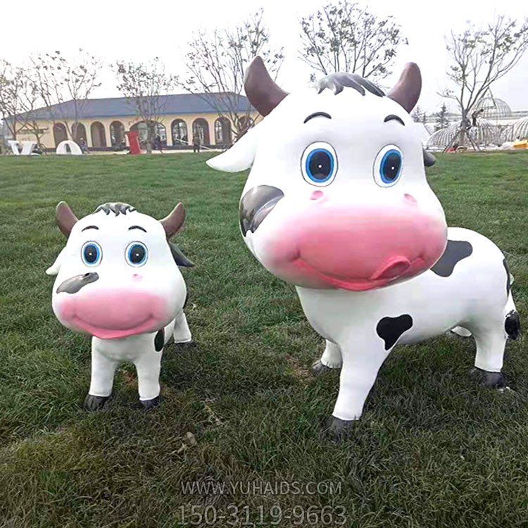 户外广场玻璃钢卡通小奶牛博鱼网页版