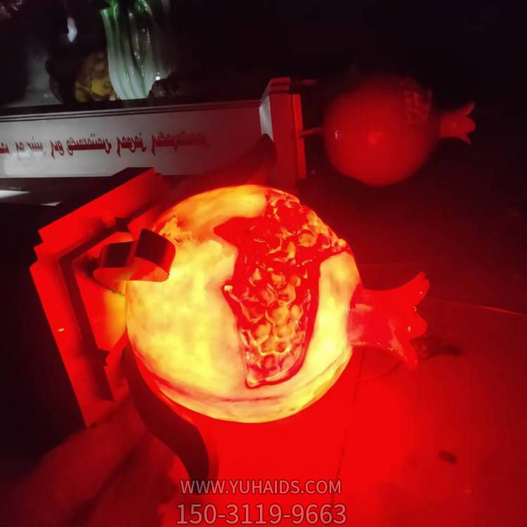 玻璃钢发光石榴灯摆件公园景观博鱼网页版