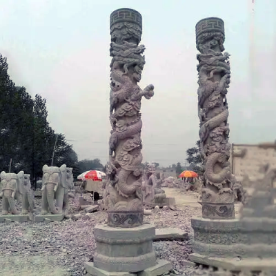 盘龙柱石柱子