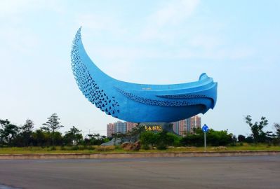 户外大型不锈钢彩绘蓝色景观博鱼网页版