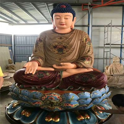 寺庙玻璃钢彩绘坐着莲花上的三宝佛博鱼网页版