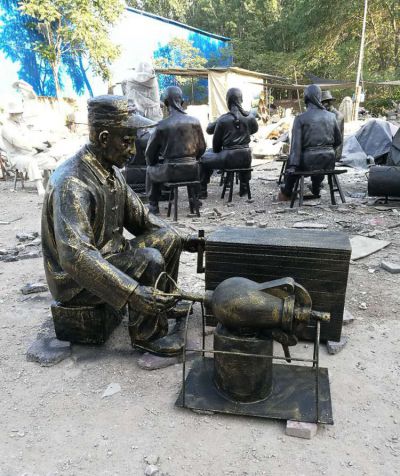 商场步行街做卖爆米花人物锻造铜博鱼网页版
