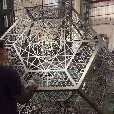 不锈钢户外大型镂空铁艺户外园林景观博鱼网页版