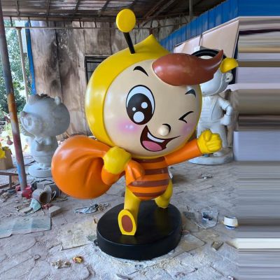 幼儿园摆放玻璃钢彩绘卡通蜜蜂小品博鱼网页版