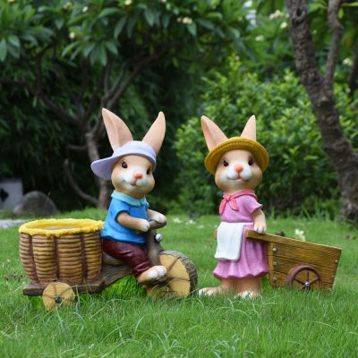 户外草坪玻璃戴着帽子的玻璃钢课啊兔子博鱼网页版