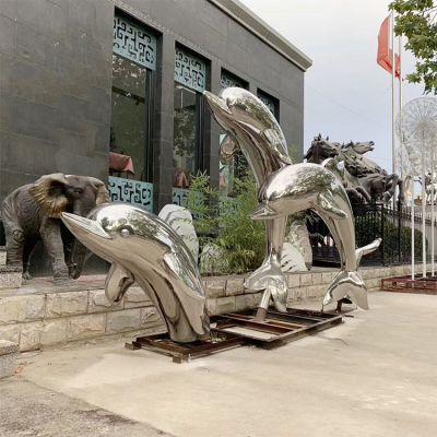 不锈钢镜面海豚群博鱼网页版海洋馆酒店户外喷泉水景观摆件
