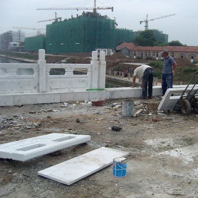 城市河道现代桥汉白玉护栏栏板装饰石雕