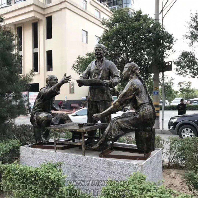 街道景区玻璃钢仿铜喝酒划拳的人物博鱼网页版