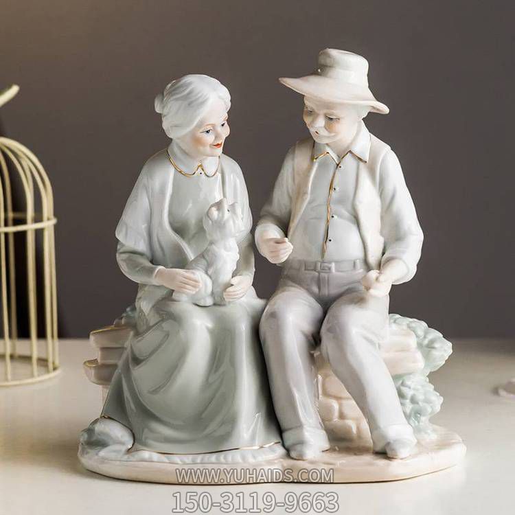 玻璃钢老人人物景观美陈摆件博鱼网页版