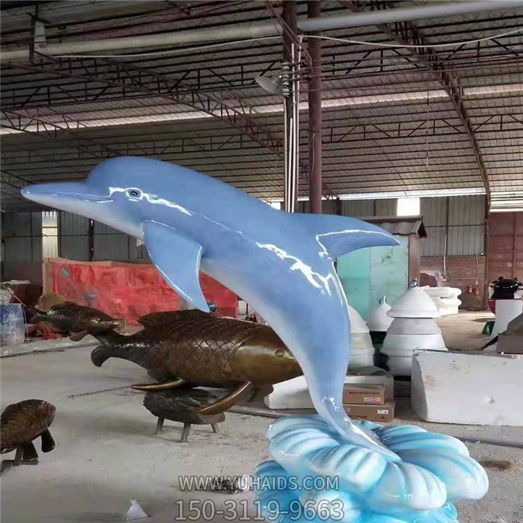 游乐园广场装饰玻璃钢彩绘卡通海豚景观博鱼网页版