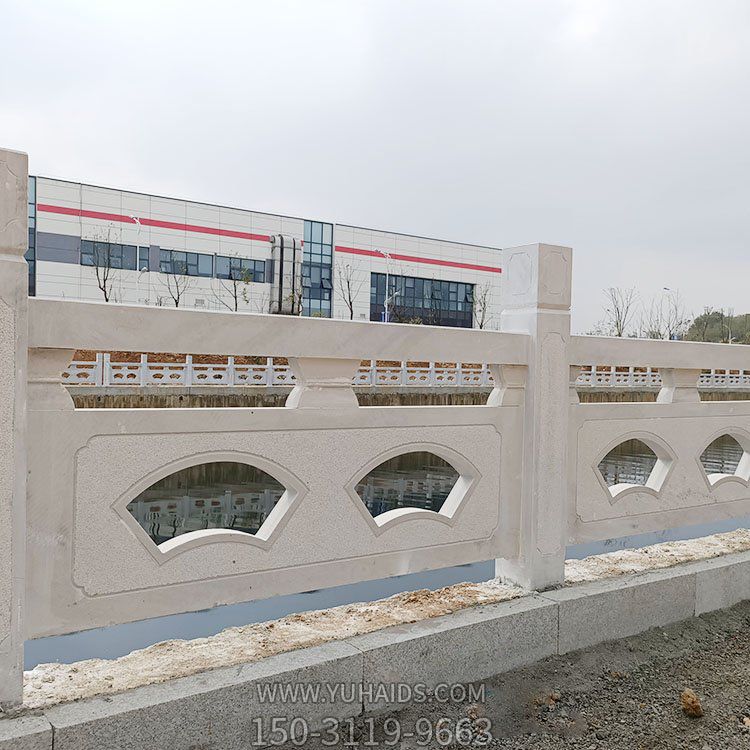 河道边装饰大理石汉白玉扇形镂空围栏防护栏杆博鱼网页版