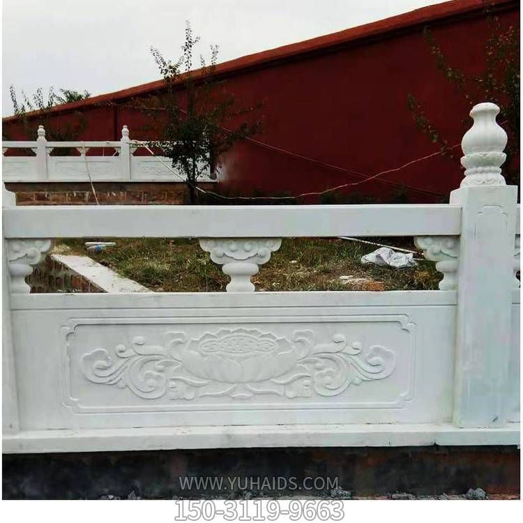 汉白玉雕刻荷花栏板寺庙景点园林建筑装饰石雕博鱼网页版