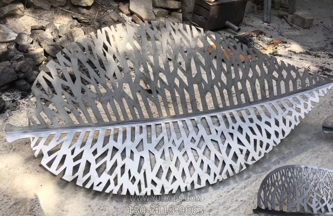 售楼部喷漆不锈钢镂空树叶博鱼网页版