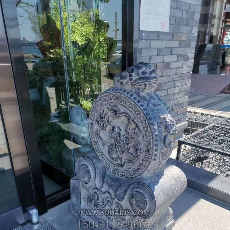 公司门口摆放青石浮雕龙纹吉祥抱鼓石博鱼网页版