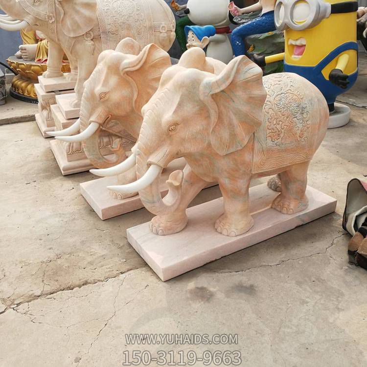 酒店大门两侧摆放晚霞红小象博鱼网页版摆件