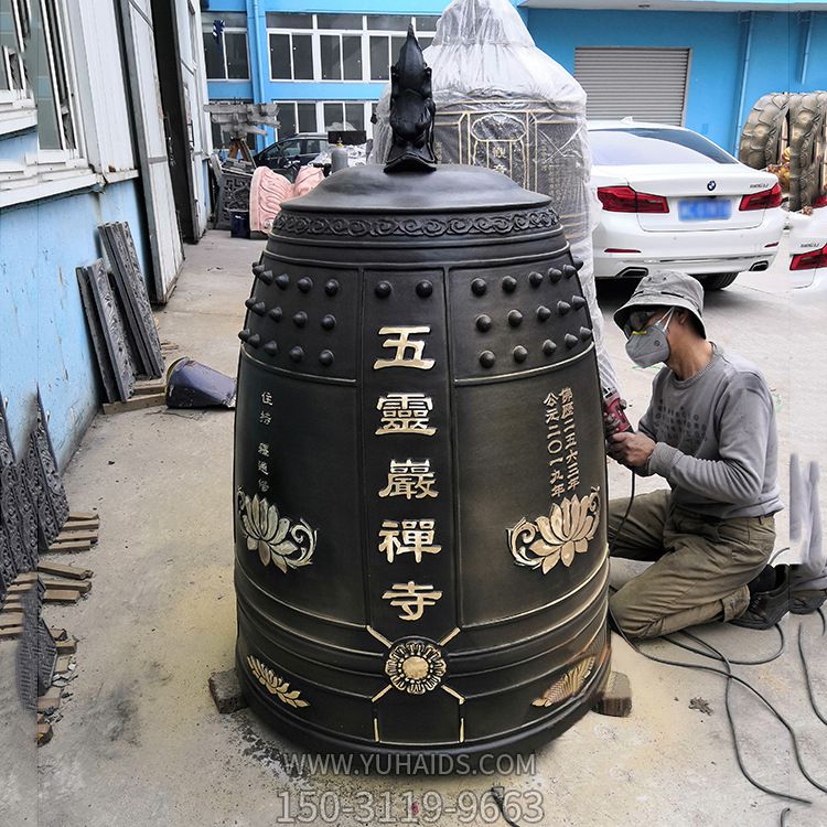 铁铸造漆金仿铜钟博鱼网页版