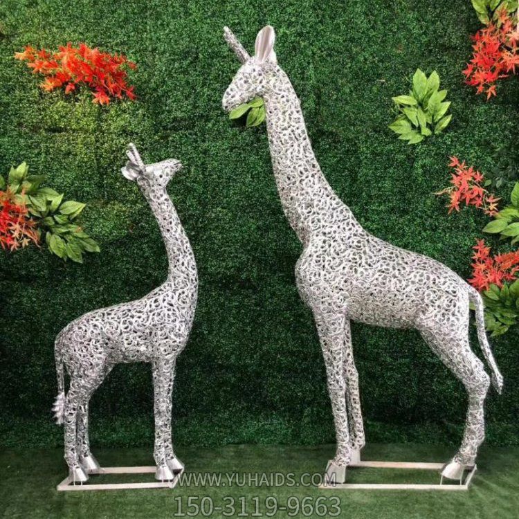 不锈钢镂空长颈鹿，母子鹿博鱼网页版
