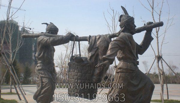 广场仿古挑扁担人物青石博鱼网页版