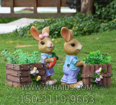 公园草坪玻璃钢拿着胡萝卜的卡通兔子博鱼网页版