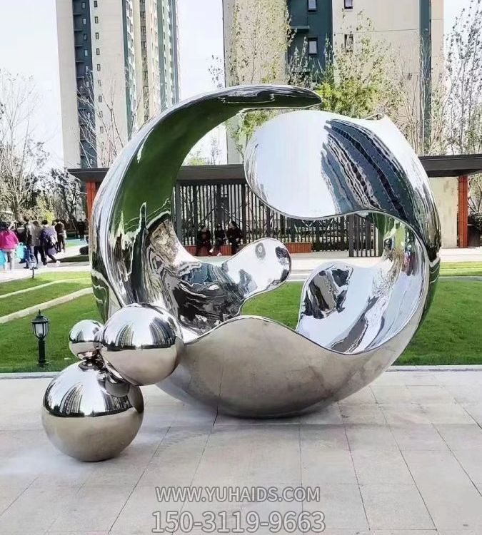 镂空圆环造型 户外大型广场不锈钢镜面创意抽象月牙博鱼网页版
